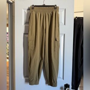YPB Women’s Cargo joggers